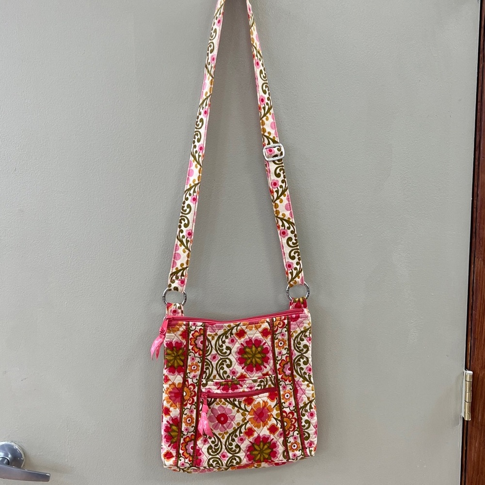 VERA BRADLEY BOHO CROSS BODY PURSE EAST WEST FLORAL FOLKLORIC PATTERN